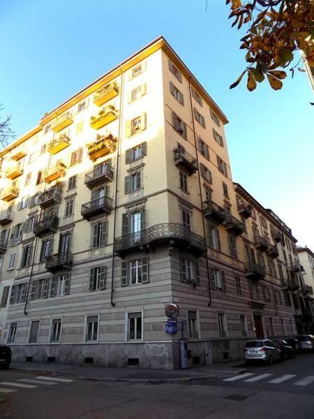 Valentino Lägenhet Turin Exteriör bild